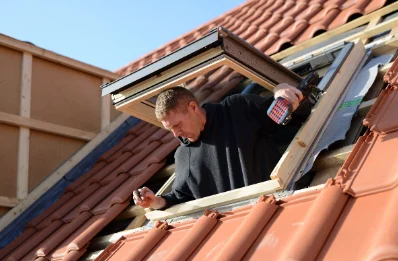 Pose de fenêtres de toit Velux à Cuvilly